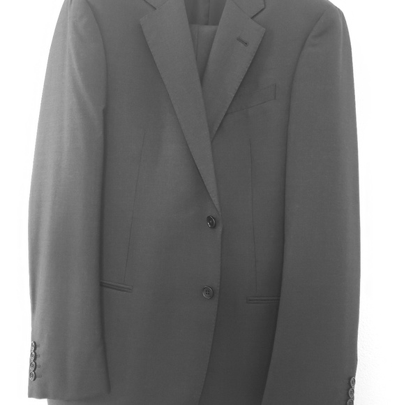 NEW ARMANI COLLEZIONI SUIT BOUGHT IN MILAN ITALY